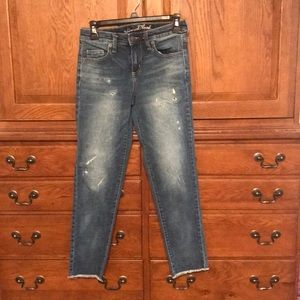 Universal Thread Jeans